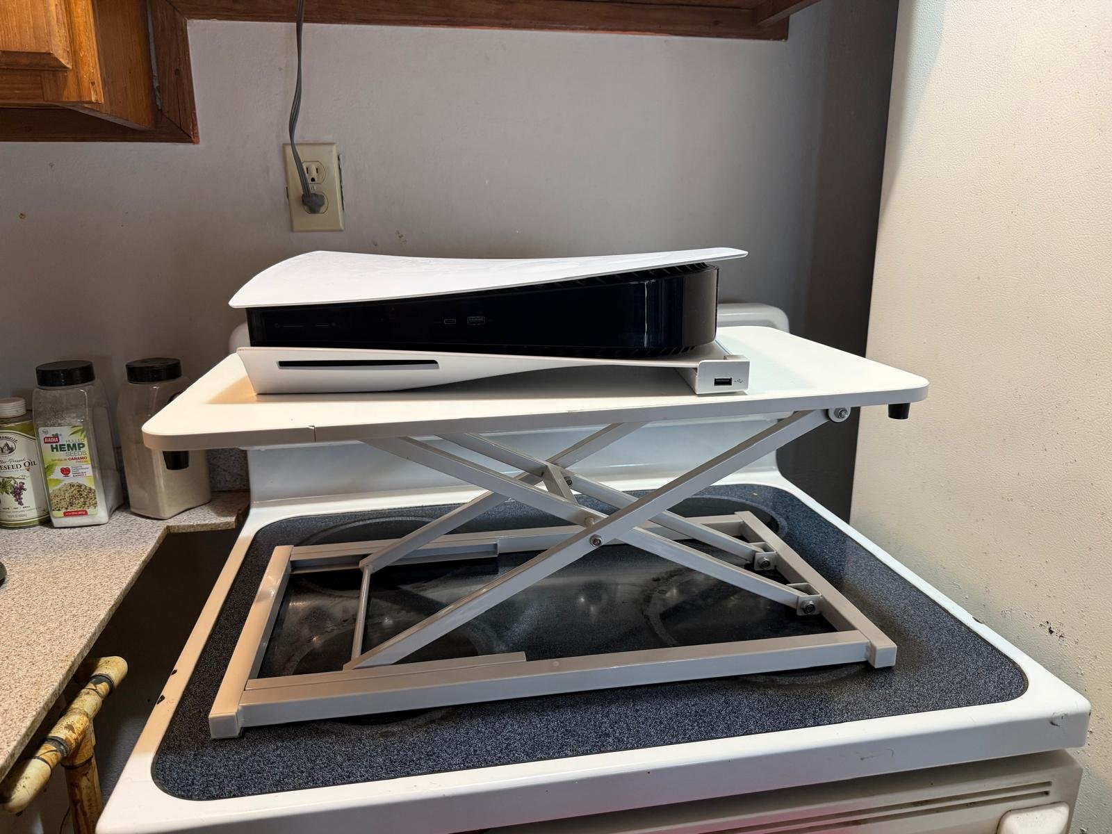 Sony PlayStation 5 console (disc, model CFI-1115A) photo